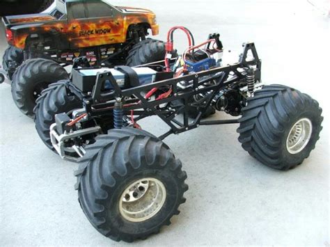 Tamiya Clodbuster Naked Rc Monster Truck Rc Trucks Monster Trucks