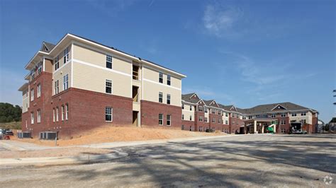 Highland Terrace - Apartments in Cary, NC | Apartments.com