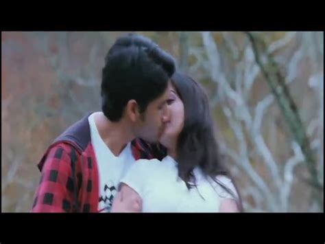 Samantha Akkineni Hot And Sexy Kissing Scene Intimate Kissing Scene Of South Actress Samantha