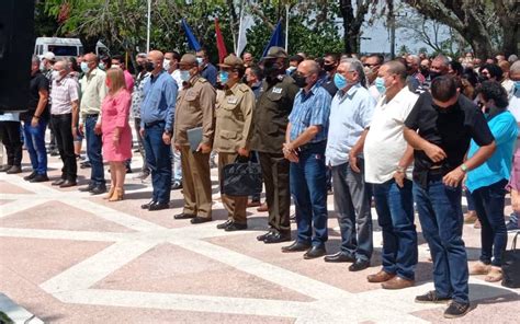 Rinden Tributo Al Che Delegados A La Asamblea Del PCC En Villa Clara