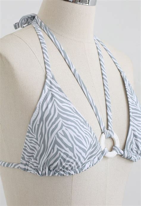 Conjunto de bikini a rayas con cuello halter y junta tórica Retro Indie and Unique Fashion
