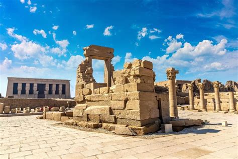 Hurghada Dendera Y Medinet Habu Visita Guiada Privada De Un D A