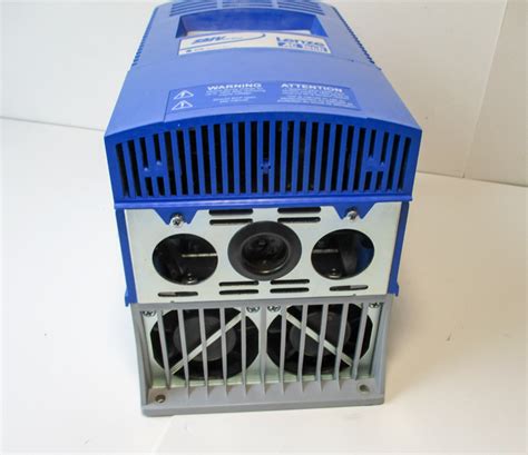 Used LENZE AC TECH ESV752N02TXB SMVector Frequency Inverter Drive