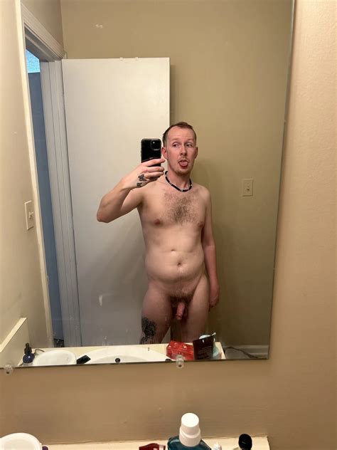 Chilling Nude Pics Xhamster