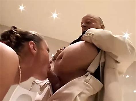 Angelica Wild Sucking A Midget In English Porn XHamster