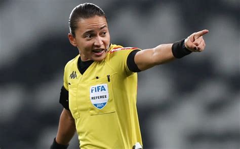 Mulheres estreiam na arbitragem da Copa América 2024