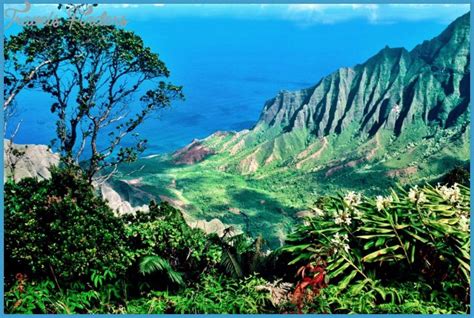 Places to vacation in Hawaii - TravelsFinders.Com