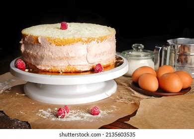 2 004 Naked Vanilla Cake Images Stock Photos Vectors Shutterstock
