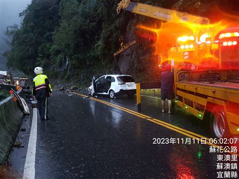 蘇花路廊發生強降雨今11日台9線東澳~南澳路段發生落石道路阻斷已排除搶通