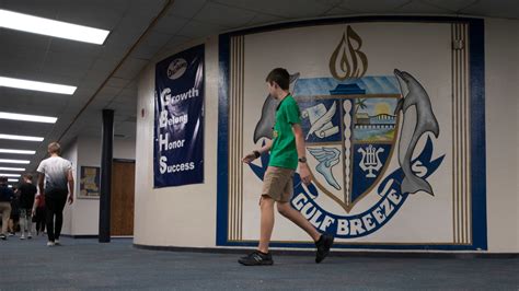 Gulf Breeze assistant principal resigns after grade change scandal