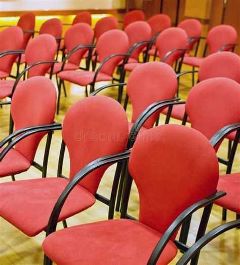 Sillas De La Sala De Conferencias Foto De Archivo Imagen De Asiento