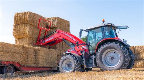 John Deere New Holland Massey Ferguson Pressing Collecting