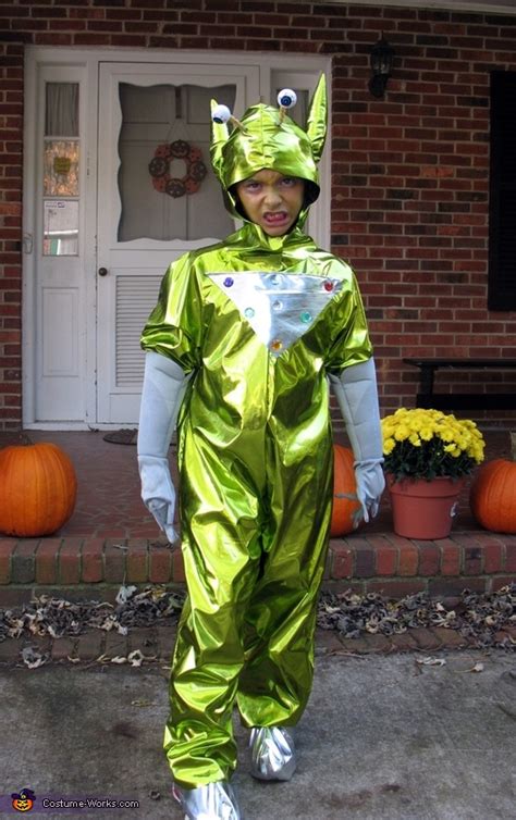 Homemade Alien Costume for Boys