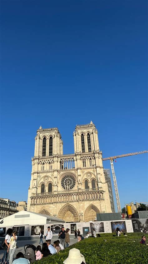 Gira Fin de semana por París Lycée Claude Gay OSORNO Colegio Francés de OSORNO