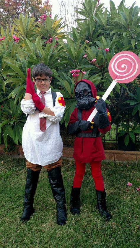 Team fortress 2, tf2, tf2 medic, tf2 pyro, cosplay, | Tf2 pyro, Tf2 ...