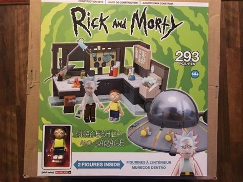 McFarlane Toys Rick and Morty Spaceship Garage Large Construction Set ...