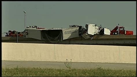 All Lanes Of Eastbound I 40 Reopen Following Semi Crash