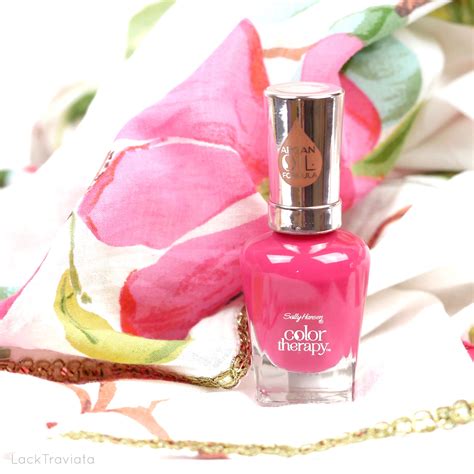 Sally Hansen • Pampered In Pink • Color Therapy • Spring Is In The Air Collection Lacktraviata