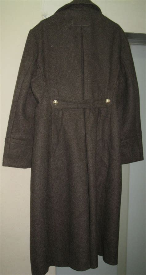 Шинель солдатская, СССР, 60-5 и офицерская, Россия, 56-6