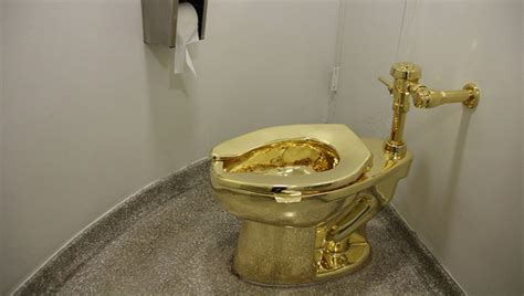 Solid gold toilet stolen from Winston Churchill's birthplace | FOX 2 ...