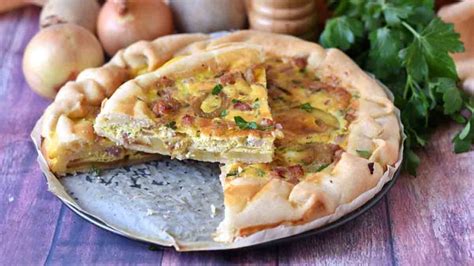 Tarte Aux Pommes De Terre Aux Oignons Et Aux Lardons Un Plat Riche En