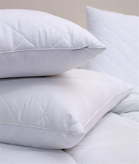 Купить Comfort Plus Подушка 50х70 с доставкой по Москве и России, цена ...