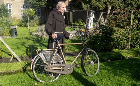 Theo Van Adrichem Vrede En Vreugde” Minderbroeders Franciscanen