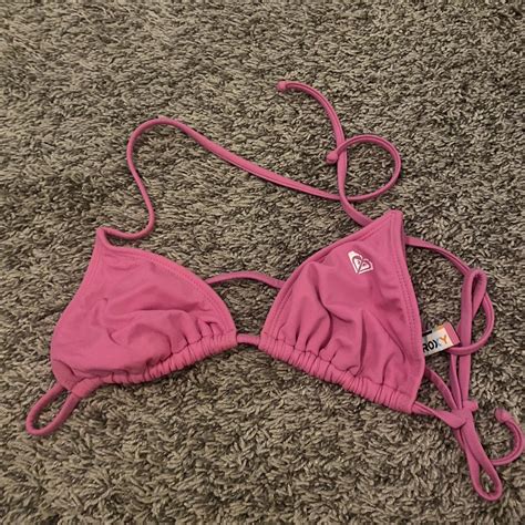 Roxy Bikini Top Used Hood Condition Minor Chipping Depop