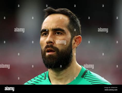 Chile goalkeeper Claudio Bravo Stock Photo - Alamy