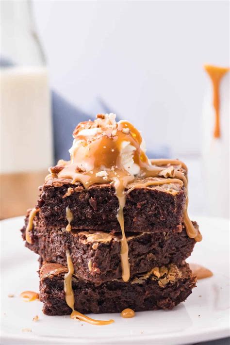 Caramel Brownies - Tornadough Alli