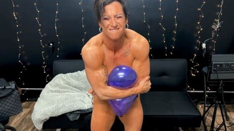 Muscle Milf Kandylegs First Ballon Popping Video Kandyland Clips4sale