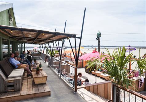 Foto S Video S Van Strandpaviljoen Timboektoe In Wijk Aan Zee