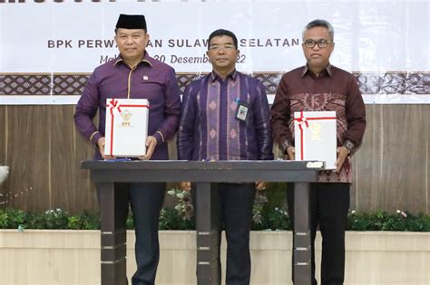 Bupati Dan Ketua Dprd Lutim Tandatangani Berita Acara Serah Terima Lhp