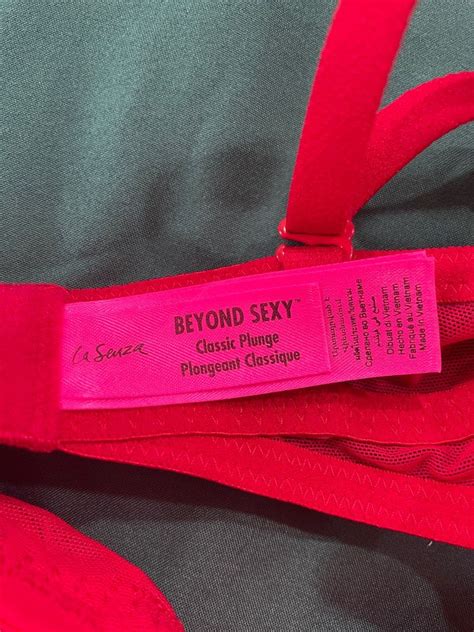 La Senza Red Lingerie Bra Women S Fashion New Undergarments Loungewear On Carousell