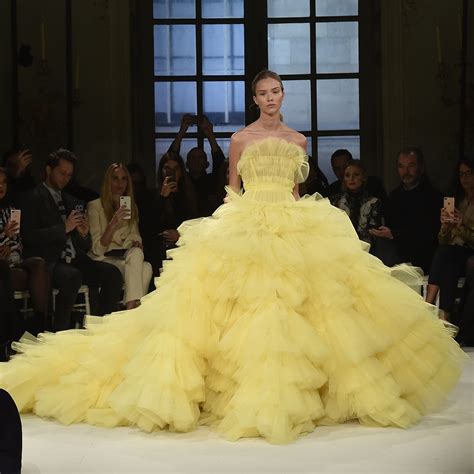 Giambattista Valli Couture See The Pics Teen Vogue