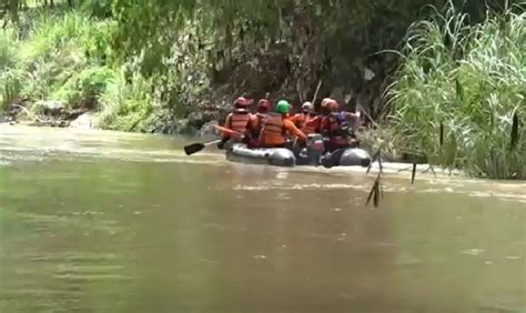 Asyik Bermain Bocah Kelas 4 SD Di Ponorogo Hilang Terseret Arus Sungai