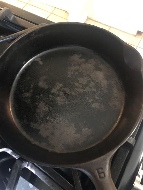 Cast Iron Skillet - Rust Removal Not Going Well : r/CleaningTips