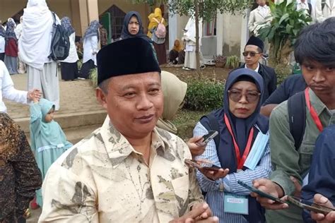 Guru Smk Cirebon Dipecat Usai Kritik Ridwan Kamil Wagub Jabar Bakal