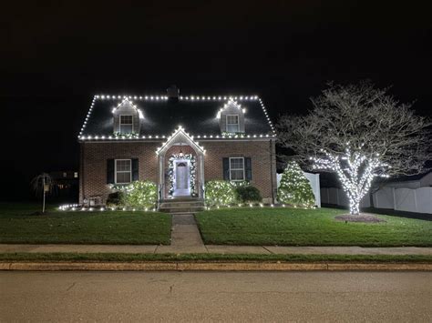 Christmas Lights Installation Near Me - Revive Holiday Lighting