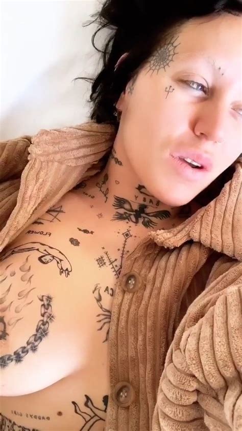 Brooke Candy Topless 6 Pics Video Thefappening