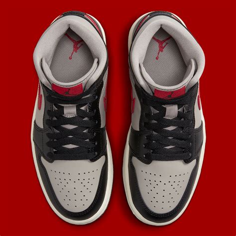 Air Jordan 1 Black Red Grey Sail Bq6472 060