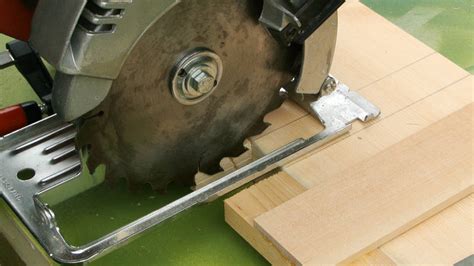 Cutting Dadoes With A Circular Saw