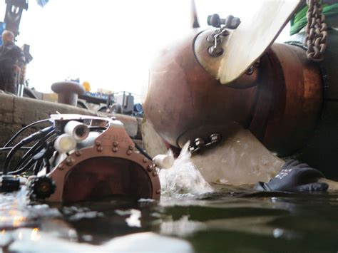 Underwater Bow Thruster Repair Fn Diving