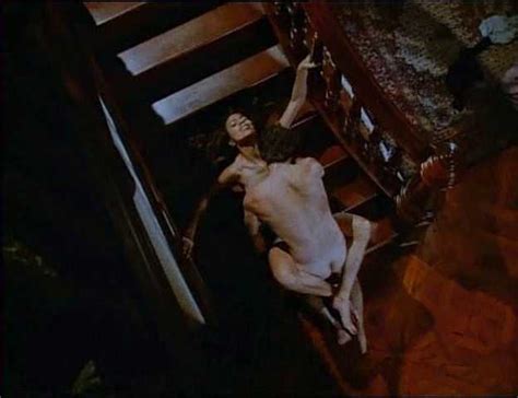 Naked Leslie Olivan In Hotel Exotica