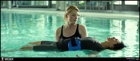 Naked Jennifer Aniston In Cake II