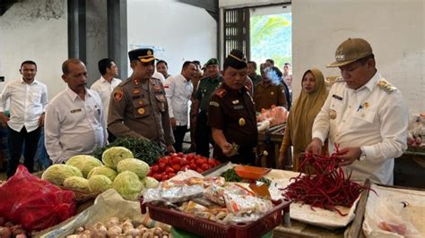 Cegah Inflasi Pj Bupati Abdya Pantau Harga Kebutuhan Pokok Di Pasar