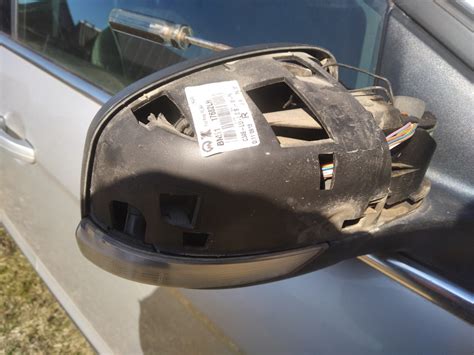 Поворотник в зеркало(китайский) #2 — Ford Focus Hatchback III, 1,6 л ...