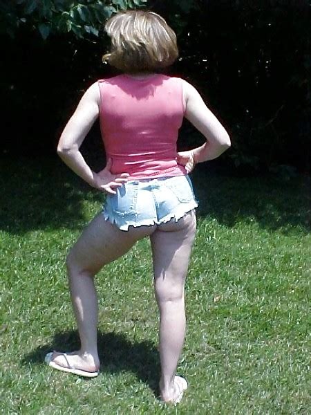 Sexy Daisy Dukes Booty Shorts On Milf Marierocks Pics Xhamster