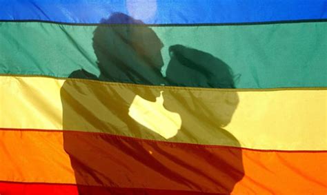 Psicólogo destaca discrimen experimentado por pacientes gay Primera Hora