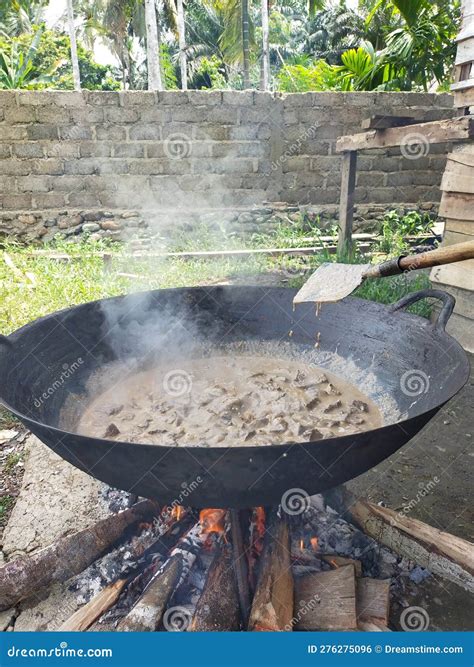 Rendang is a Spicy and Flavorful Dish that Originated from Indonesia